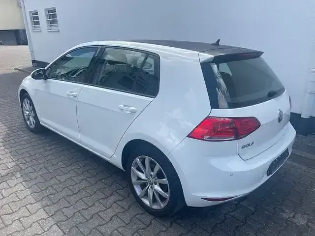 Gebraucht VW Golf VII Comfortline 125 PS (91 kW) 2017 Weiß Limousine
