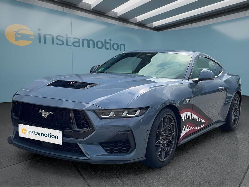 Blau Gebraucht 2024 Ford Mustang Fastback Coupé | 59.299 € (Teuer) - Bild 1/4