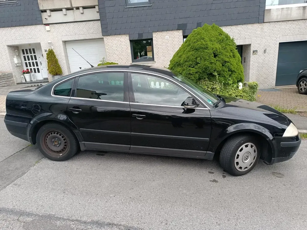 Gebraucht VW Passat 102 PS (75 kW) 2004 Schwarz Limousine