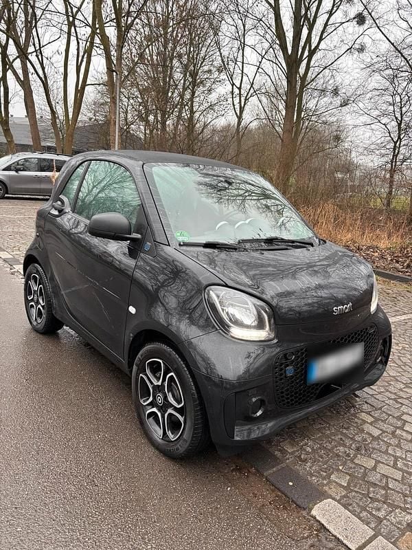 Gebraucht Smart ForTwo Coupé 41 kW (56 PS) 2020 Schwarz Kleinwagen