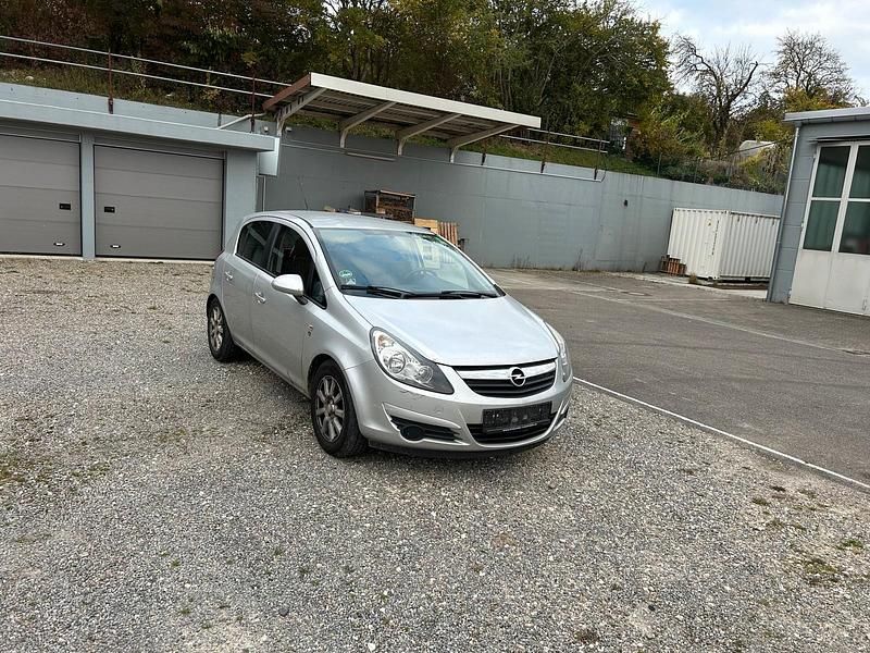 Silber Gebraucht 2010 Opel Corsa Kleinwagen | 1.900 € (Guter Preis) - Bild 1/4