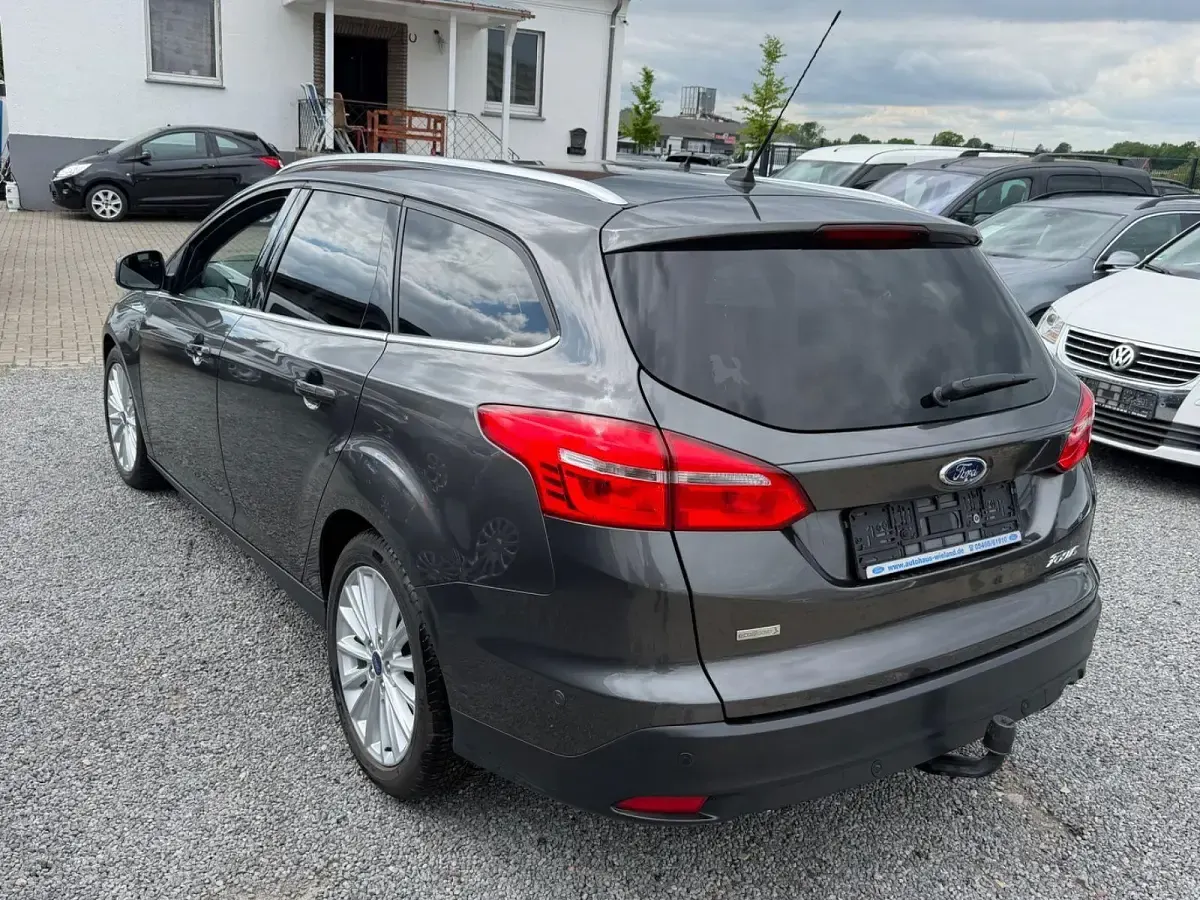 Usata Ford Focus Titanium 150 CV (110 kW) 2016 Grigio Station wagon
