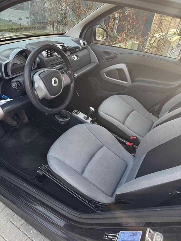 Gebraucht Smart ForTwo Coupé 61 PS (44 kW) 2009 Weiß Coupé