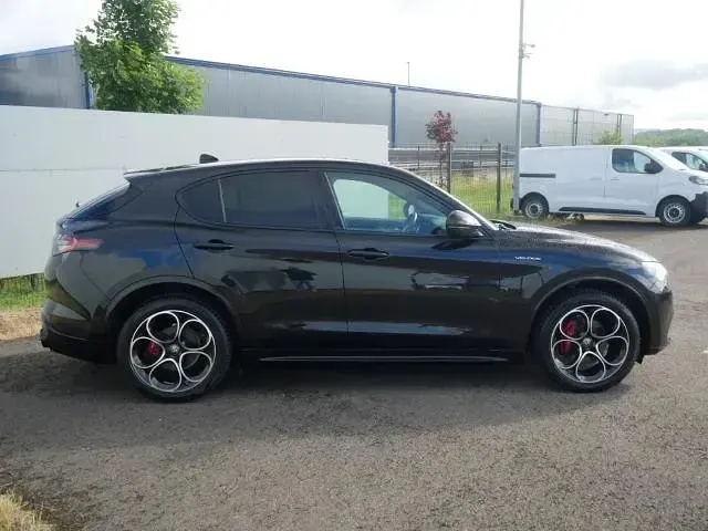 Gebraucht Alfa Romeo Stelvio Tech Edition 209 PS (153 kW) 2025 Schwarz SUV