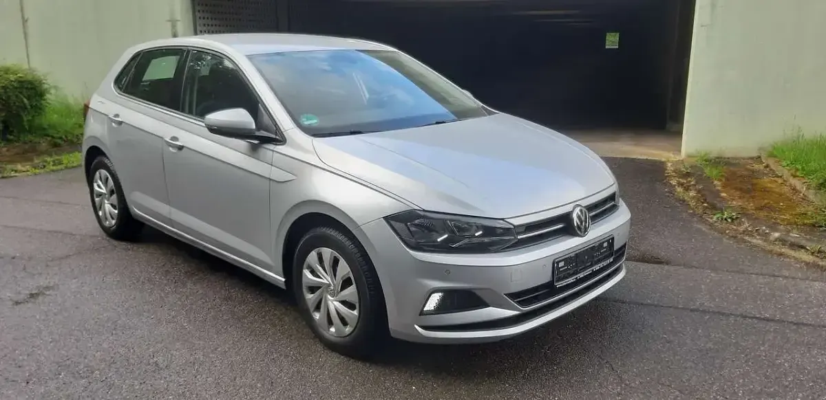 Gebraucht VW Polo Comfortline 90 PS (66 kW) 2019 Silber Kleinwagen