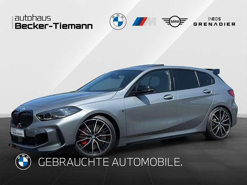 Skyscraper grau Gebraucht 2023 BMW M1 M Sport Coupé | 37.311 € (Guter Preis) - Bild 1/4