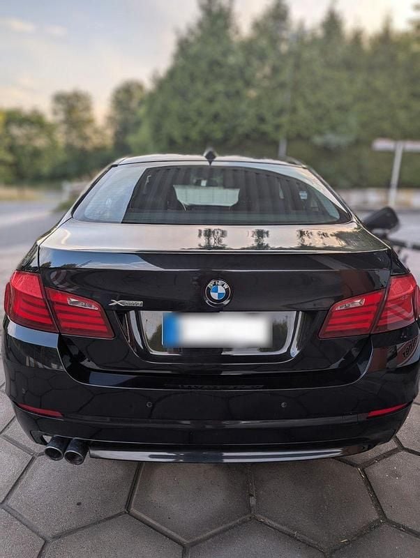 Gebraucht BMW 530 258 PS (189 kW) 2012 Schwarz Limousine