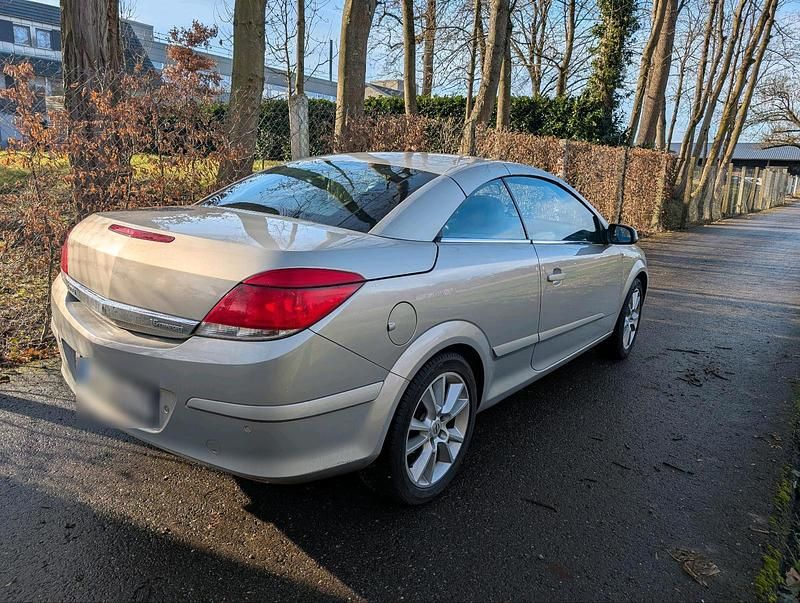 Gebraucht Opel Astra Cabriolet 105 PS (77 kW) 2007 Silber Cabrio