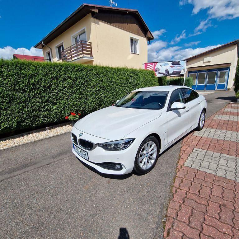Weiß Gebraucht 2020 BMW 418 Gran Coupé Advantage Coupé | 21.300 € (Etwas zu teuer) - Bild 1/4