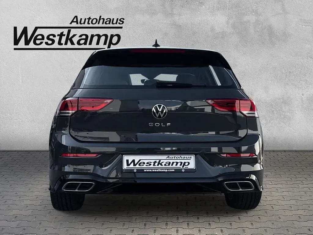 Gebraucht VW Golf VIII R-line 131 PS (96 kW) 2024 Grau Limousine