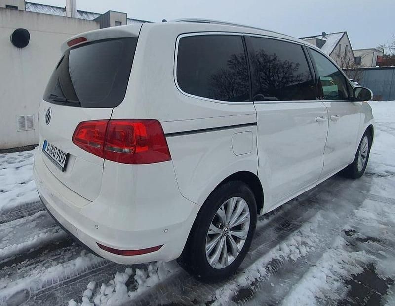 Gebraucht VW Sharan Highline 200 PS (147 kW) 2013 Weiß Van / Kleinbus