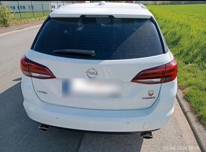 Gebraucht Opel Astra Sport 200 PS (147 kW) 2018 Weiß Kombi