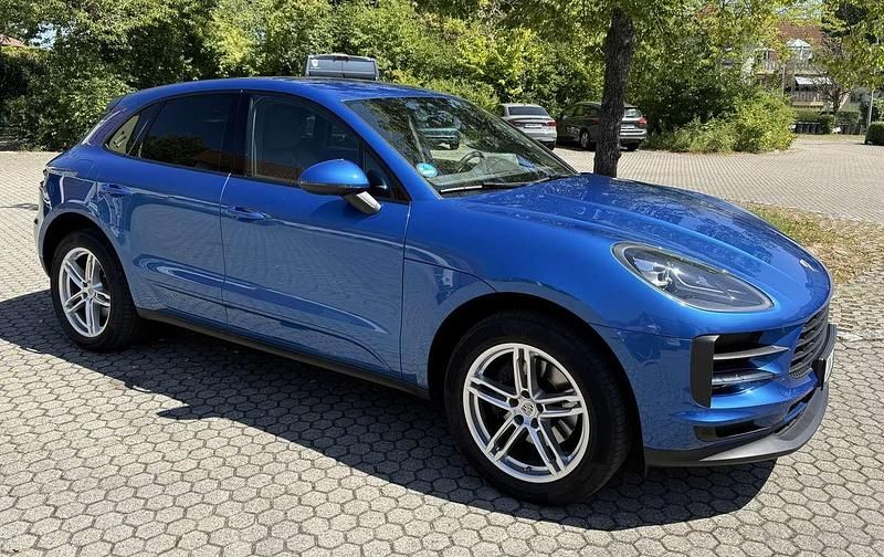 Blau Gebraucht 2019 Porsche Macan SUV | 39.500 € (Fairer Preis) - Bild 1/4