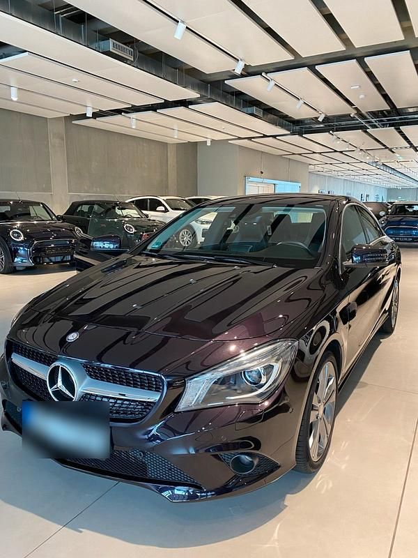 Gebraucht Mercedes CLA200 156 PS (114 kW) 2013 Violet Limousine