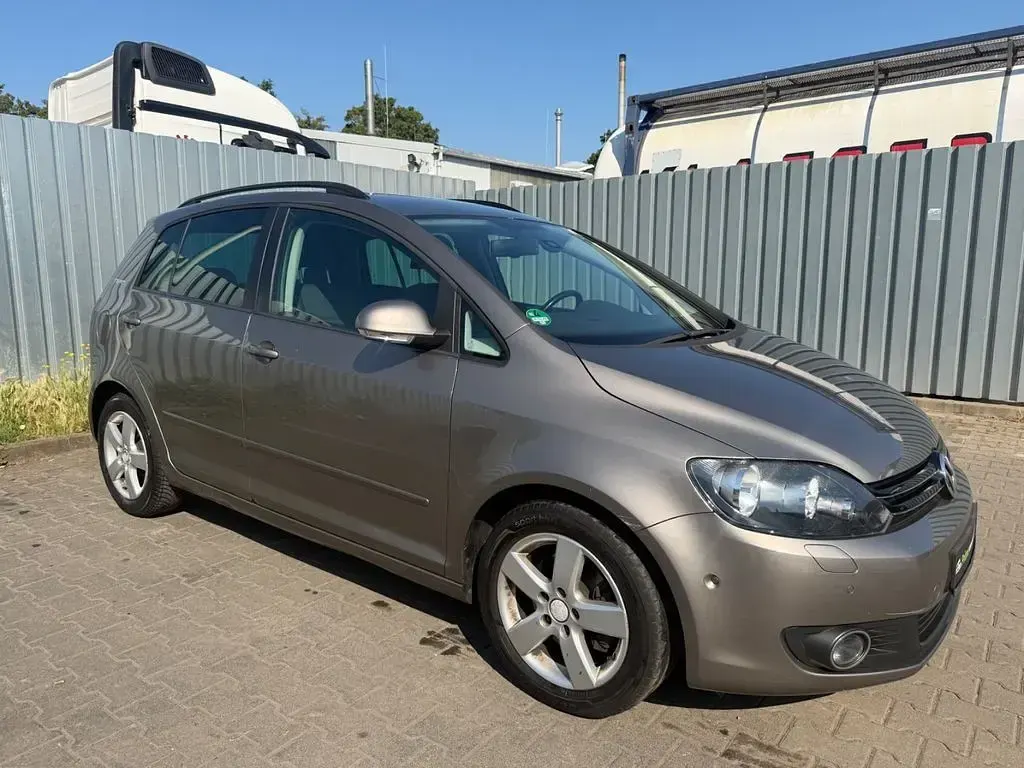 Gebraucht VW Golf VI 122 PS (89 kW) 2010 Braun Kleinwagen