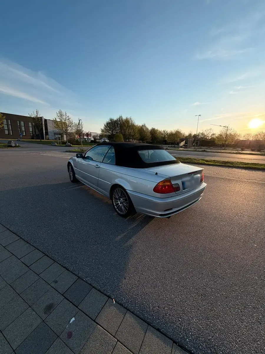 Gebraucht BMW 318 Cabriolet 143 PS (105 kW) 2003 Grau Cabrio