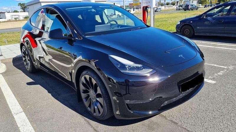 Schwarz Gebraucht 2022 Tesla Model Y Performance SUV | 36.490 € (Fairer Preis) - Bild 1/4