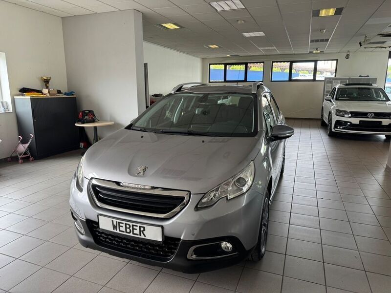Grau Gebraucht 2013 Peugeot 2008 Active SUV | 5.300 € (Etwas zu teuer) - Bild 1/4