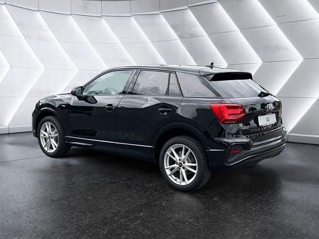 Neu Audi Q2 S-Line 150 PS (110 kW) 2025 Schwarz SUV