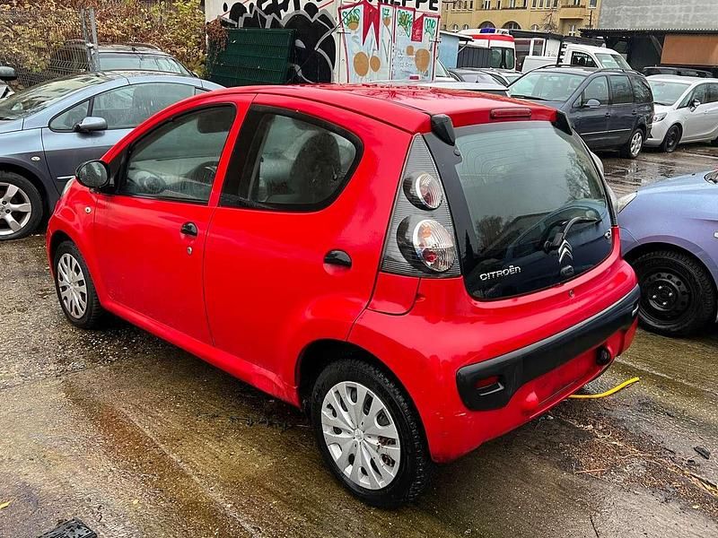 Gebraucht Citroën C1 Attraction 68 PS (50 kW) 2012 Rot Kleinwagen