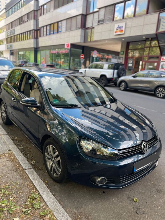 Blau Gebraucht 2010 VW Golf VI Highline Limousine | 10.300 € (Etwas zu teuer) - Bild 1/4