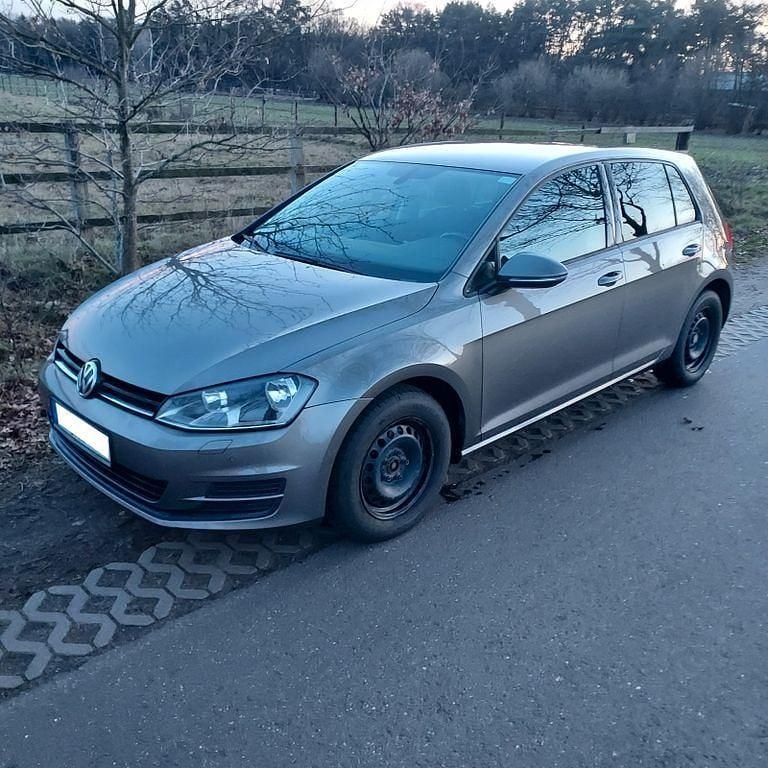 Grau Gebraucht 2014 VW Golf Limousine | 6.800 € (Fairer Preis) - Bild 1/4
