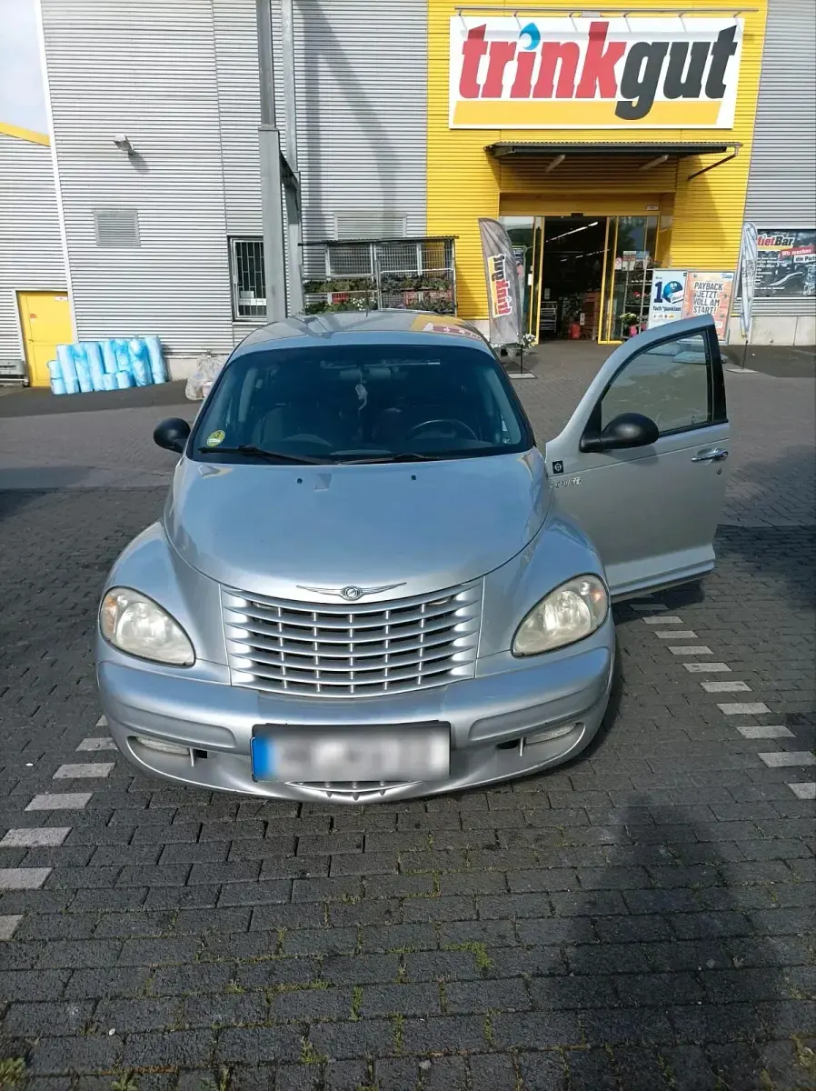 Używany Chrysler PT Cruiser 121 KM (88 kW) 2004 Srebrny Sedan/Limuzyna