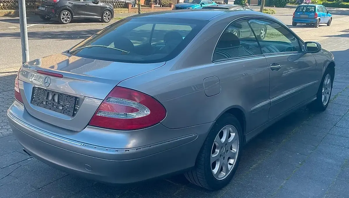 Second-hand Mercedes CLK320 210 CP (154 kW) 2003 Gri Coupe