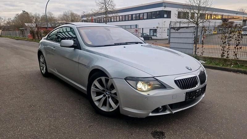 Silber Gebraucht 2004 BMW 645 Coupé | 6.499 € (Superpreis) - Bild 1/4