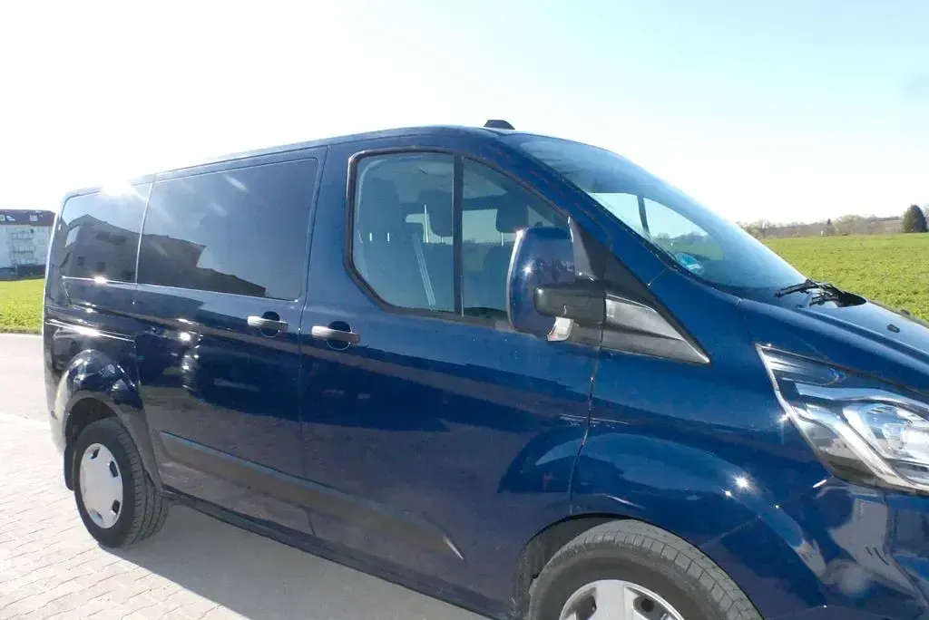 Gebraucht Ford Tourneo Custom Trend 150 PS (110 kW) 2023 Blau Van