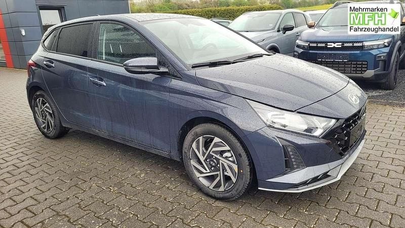 Ny Hyundai i20 90 HK (66 kW) 2025 Grå Hatchback