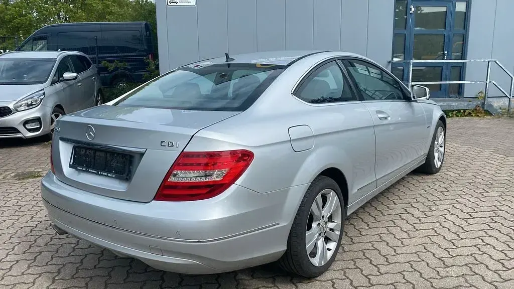 Gebraucht Mercedes C250 204 PS (150 kW) 2013 Silber Coupé