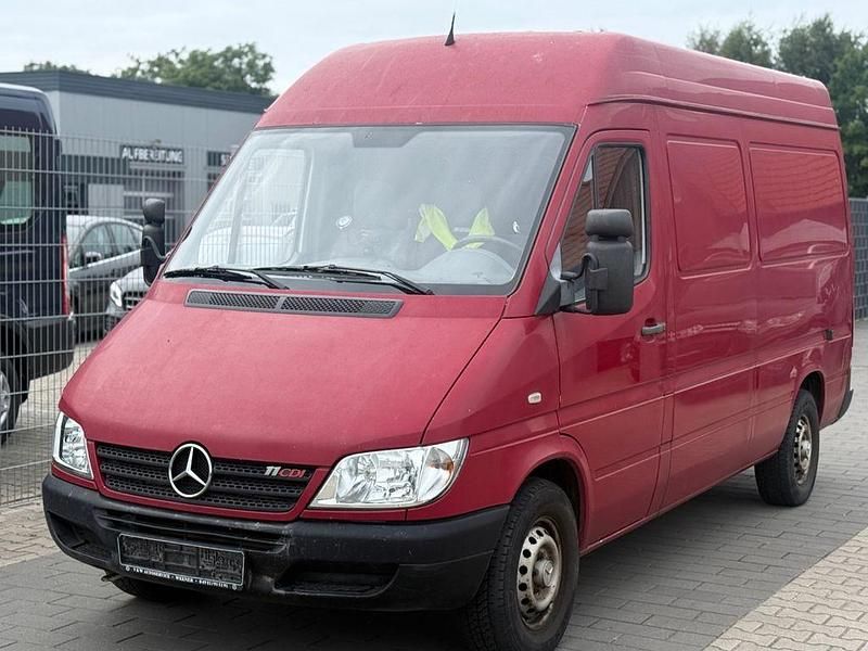 Rot Gebraucht 2004 Mercedes Sprinter Van | 3.999 € (Superpreis) - Bild 1/4