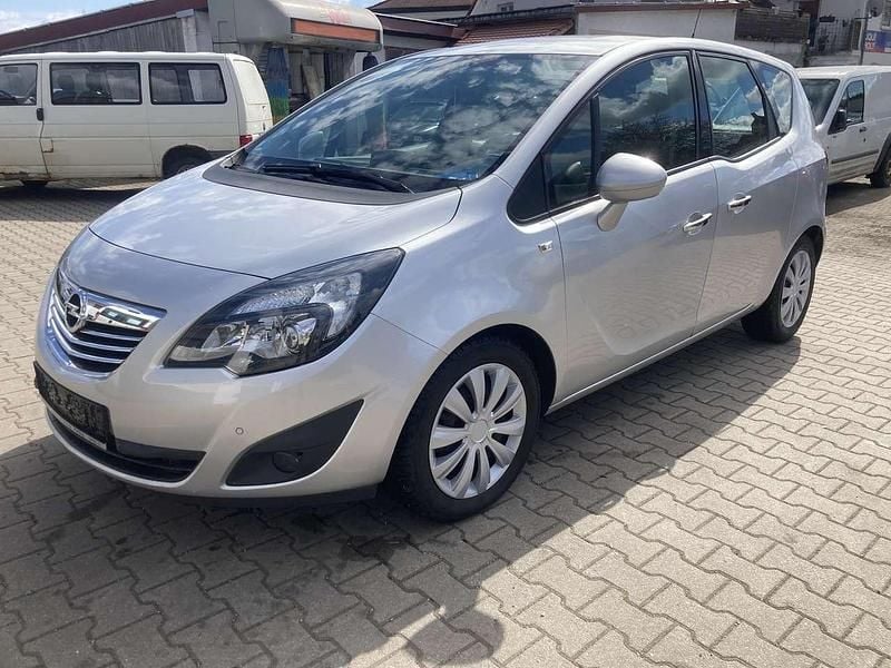 Second-hand Opel Meriva Selection 101 CP (74 kW) 2011 Argintiu Monovolum