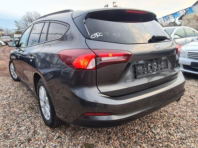Gebraucht Ford Focus 120 PS (88 kW) 2022 Grau Kombi
