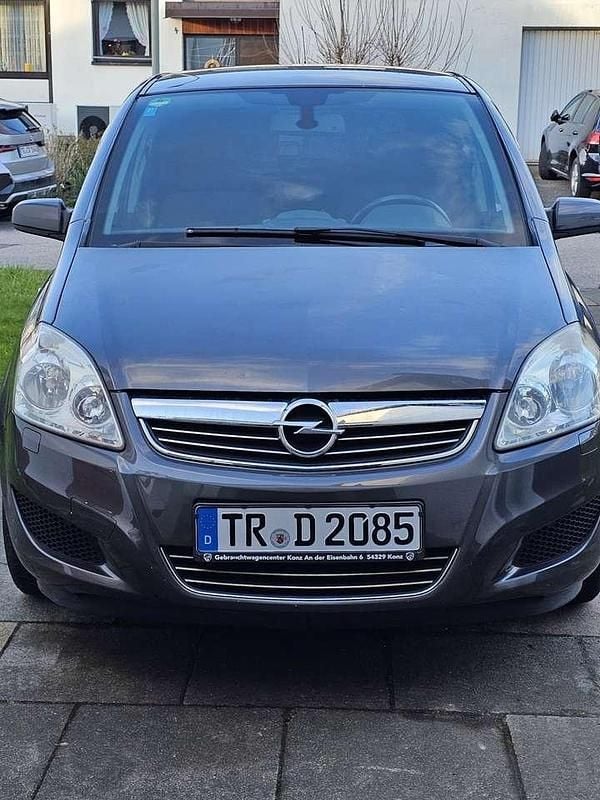 Gebraucht Opel Zafira Selection 140 PS (102 kW) 2009 Van / Kleinbus