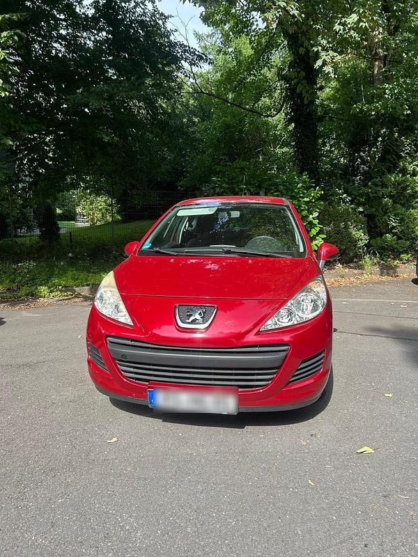Rot Gebraucht 2010 Peugeot 207 Kleinwagen | 1.890 € (Superpreis) - Bild 1/4