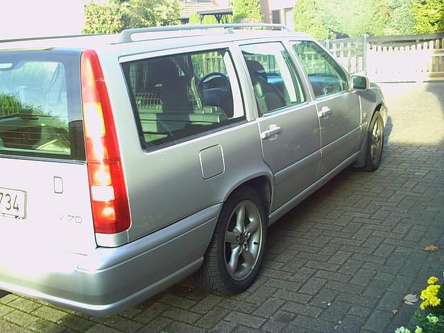 Gebraucht Volvo V70 144 PS (105 kW) 1997 Silber Kombi