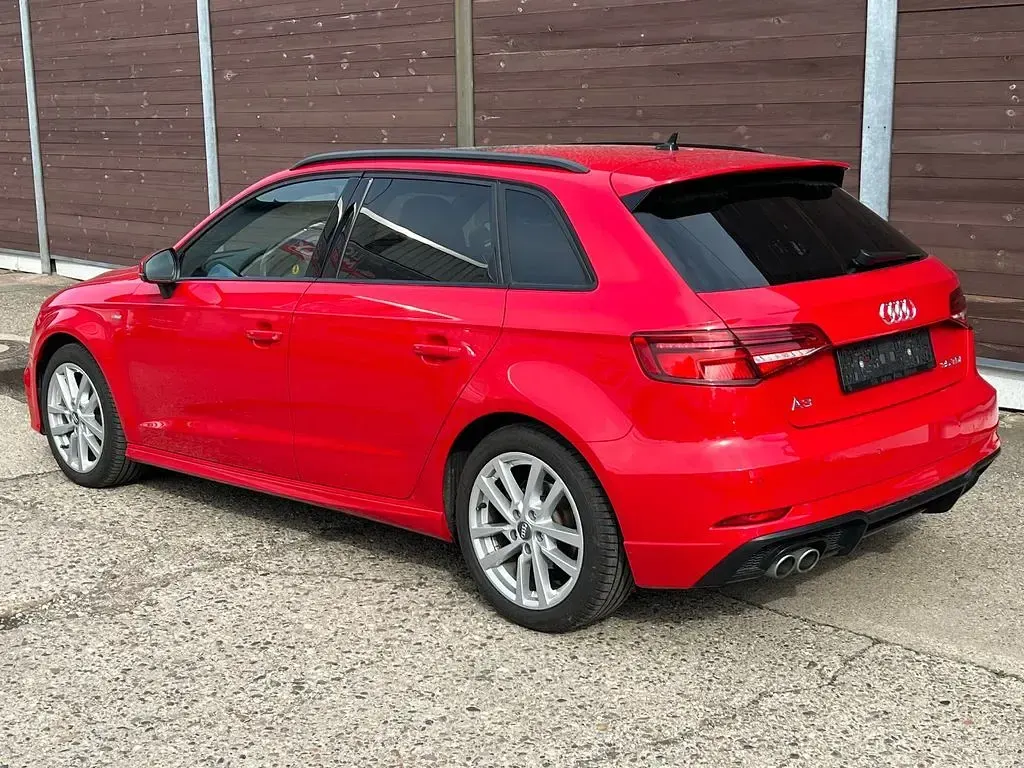 Usado Audi A3 S-Line 150 HP (110 kW) 2020 Vermelho Sedan