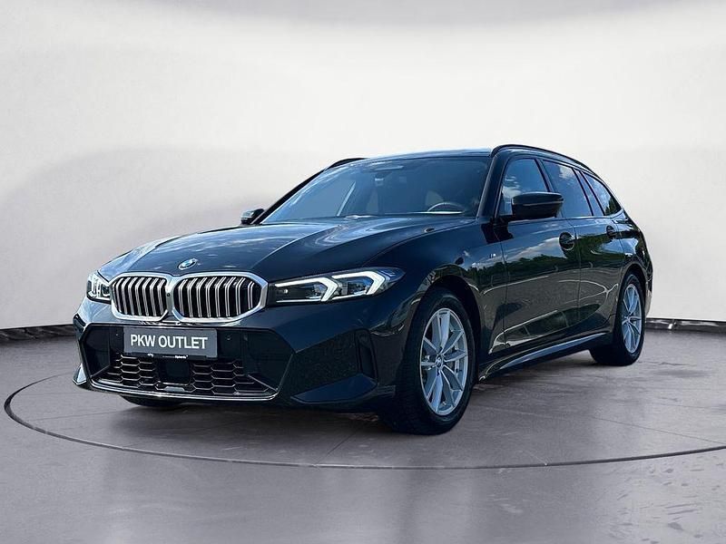 Schwarz Gebraucht 2025 BMW 330 M Sport Kombi | 52.390 € (Fairer Preis) - Bild 1/4