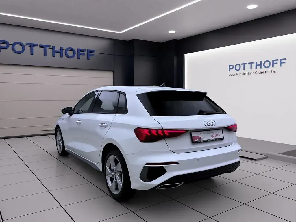 Gebraucht Audi A3 S-Line 204 PS (150 kW) 2023 Ibisweiß Limousine