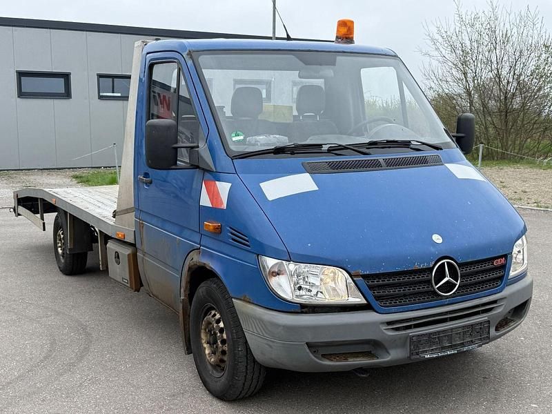 Second-hand Mercedes Sprinter 129 CP (94 kW) 2003 Albastru
