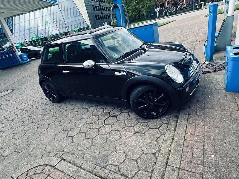 Schwarz Gebraucht 2005 Mini ONE Kleinwagen | 1.900 € (Superpreis) - Bild 1/4