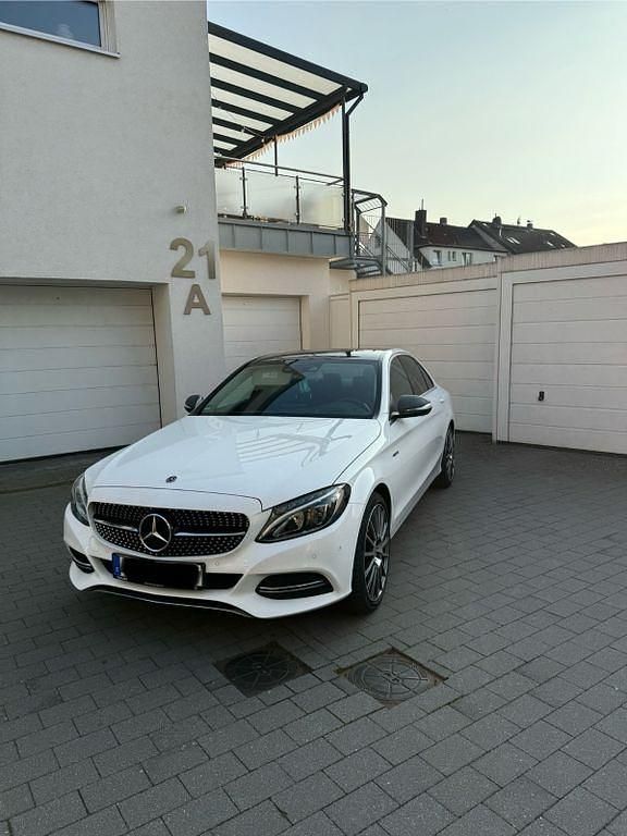 Gebraucht Mercedes C180 Exclusive 156 PS (114 kW) 2015 Weiß Limousine