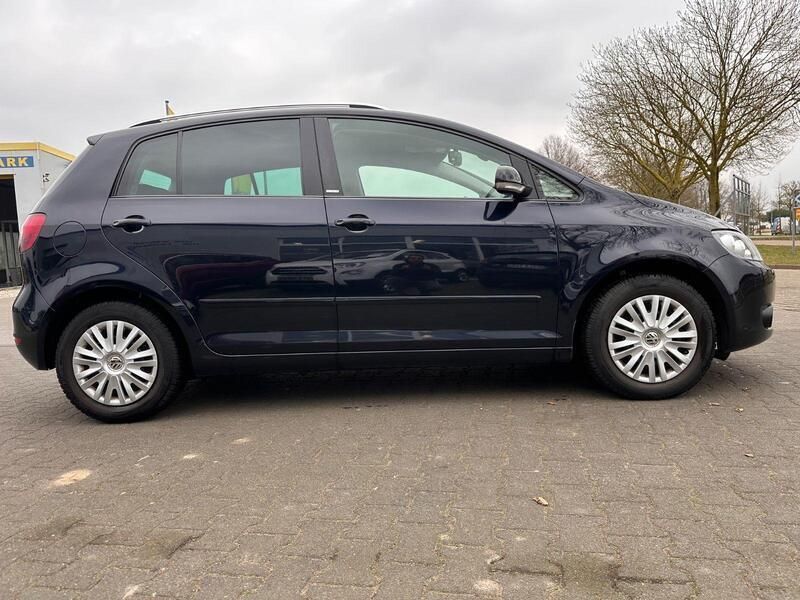 Blau Gebraucht 2012 VW Golf VII Style Kombi | 7.499 € (Fairer Preis) - Bild 1/4