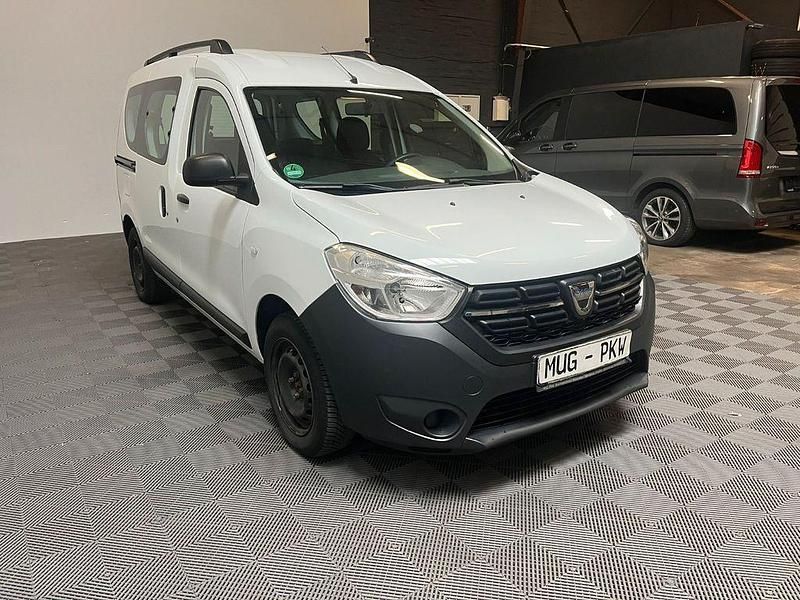 Gebraucht Dacia Dokker 102 PS (75 kW) 2020 Weiß Van / Kleinbus