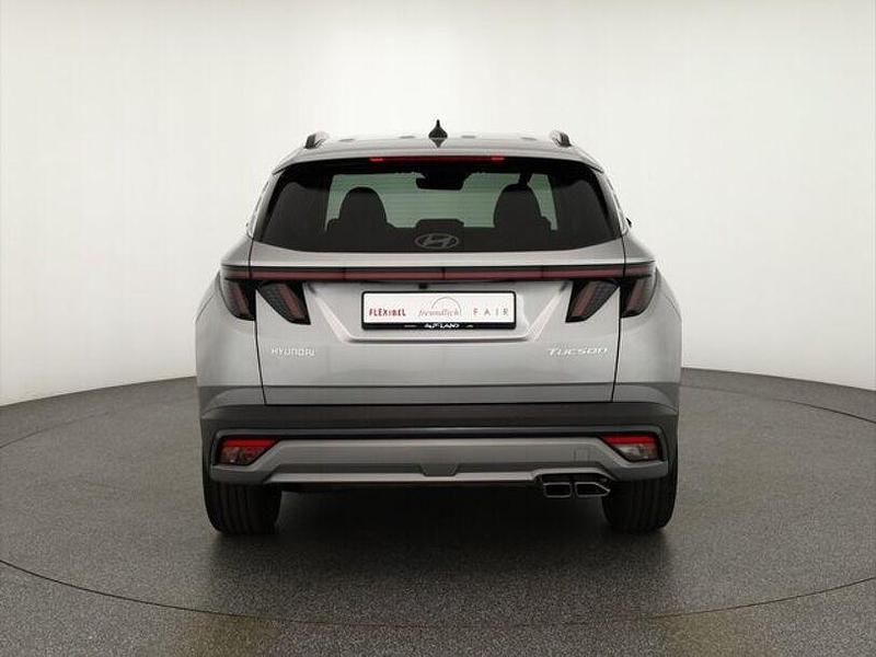 Neu Hyundai Tucson 150 PS (110 kW) 2025 Silber SUV