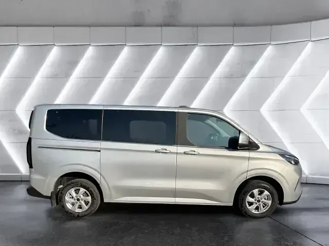 Gebraucht Ford Tourneo Custom Trend 136 PS (100 kW) 2026 Silber Van