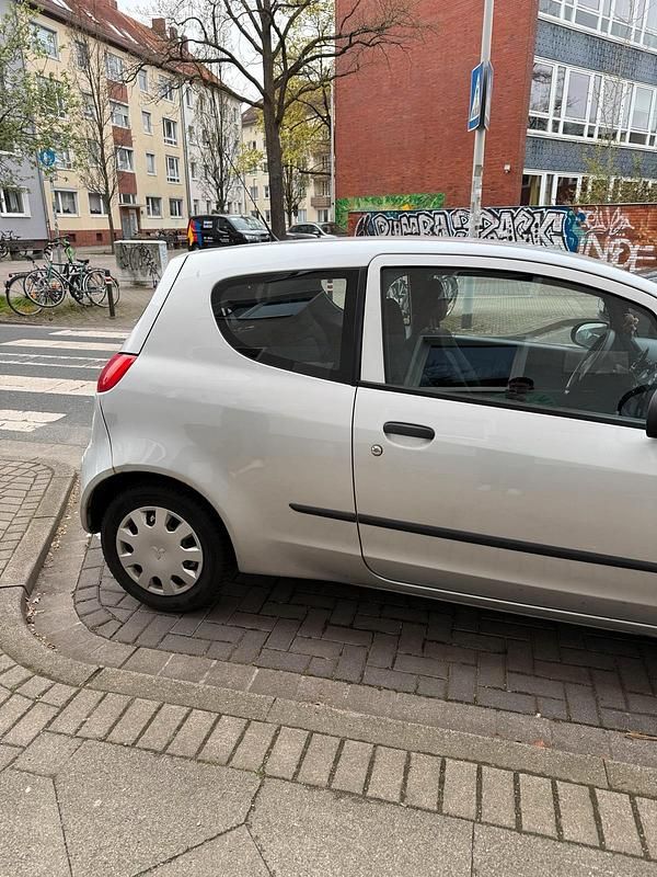 Gebraucht Mitsubishi Colt 75 PS (55 kW) 2005 Silber Kleinwagen