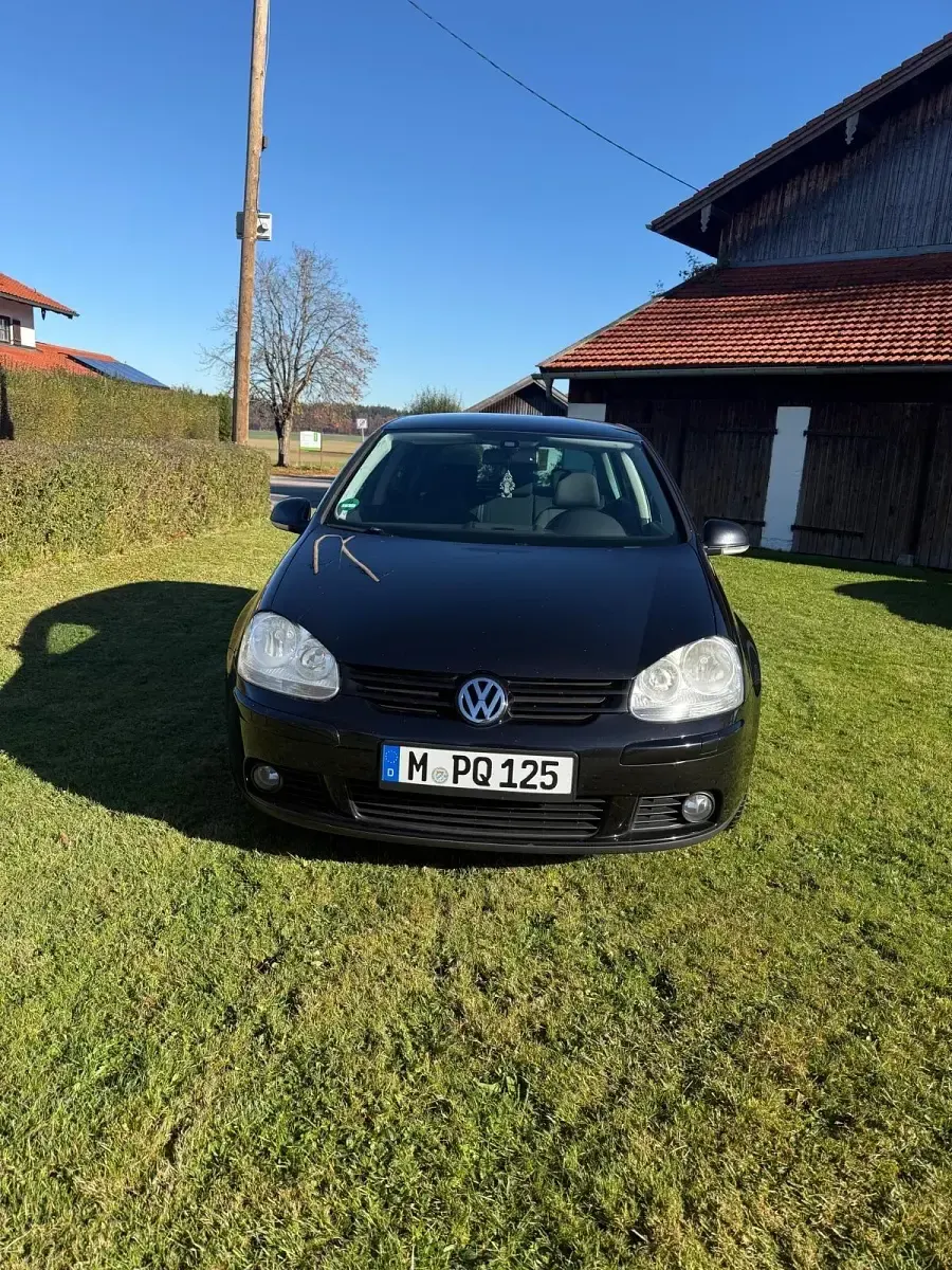 Gebraucht VW Golf V 75 PS (55 kW) 2008 Schwarz Kleinwagen